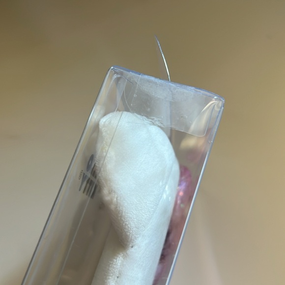 NIB the creme shop x hello kitty LE plush hello kitty portable mirror - Picture 5 of 9